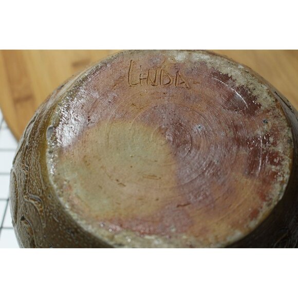 Studio Art Signed Stoneware Pottery Vase Fish Underwater Design Approx 5" Tx7" R - Picture 5 of 8